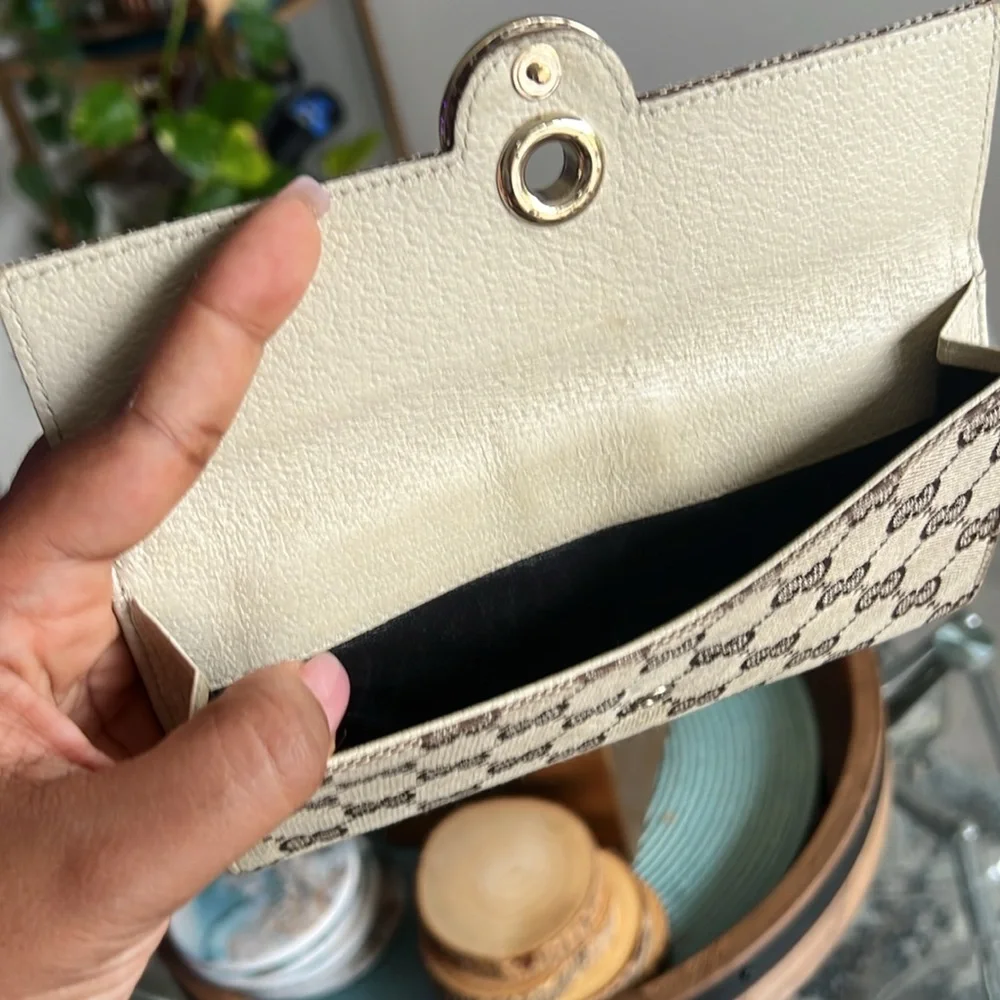 Authentic Gucci wallet